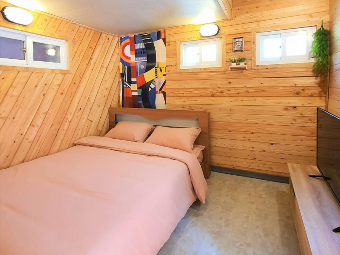Bedroom 2, Uljeon 56 Pension, Danyang