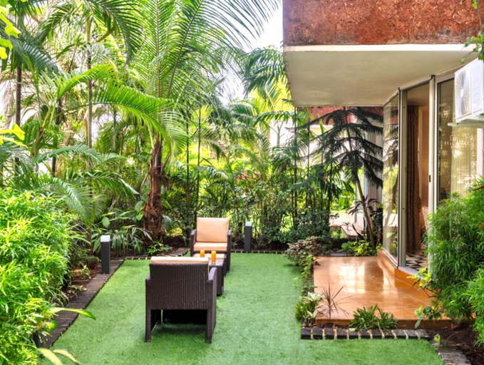 Room 4, Modern Tropical 2bhk Near Beach Pool Garden, North Goa
