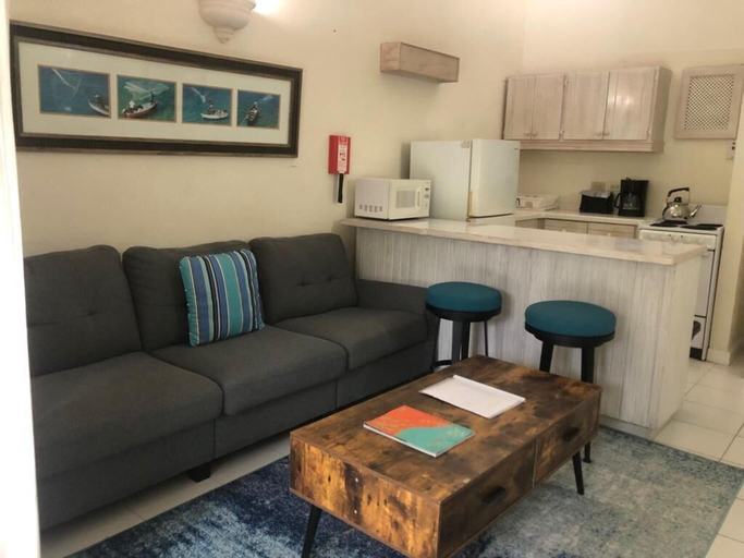 Public Area 3, Regent Apartments