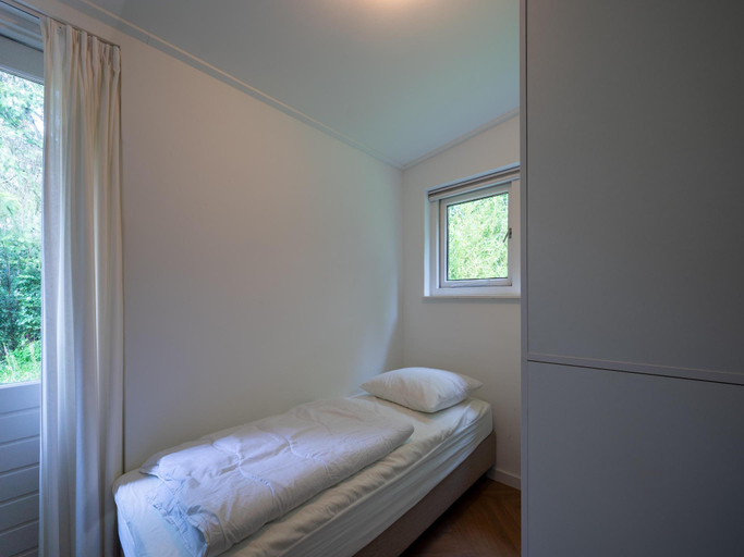 Bedroom 2, Holiday Home in Zelhem near Forest and Golf, Zelhem