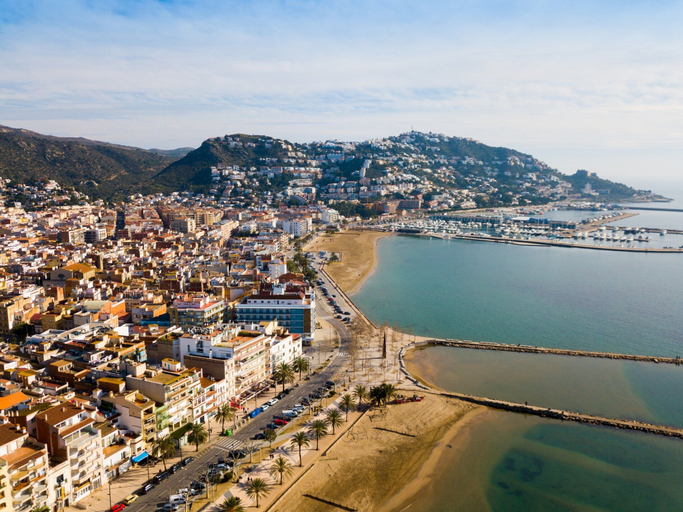 View from property 3, Apartment in Roses With Beachfront Access, Girona