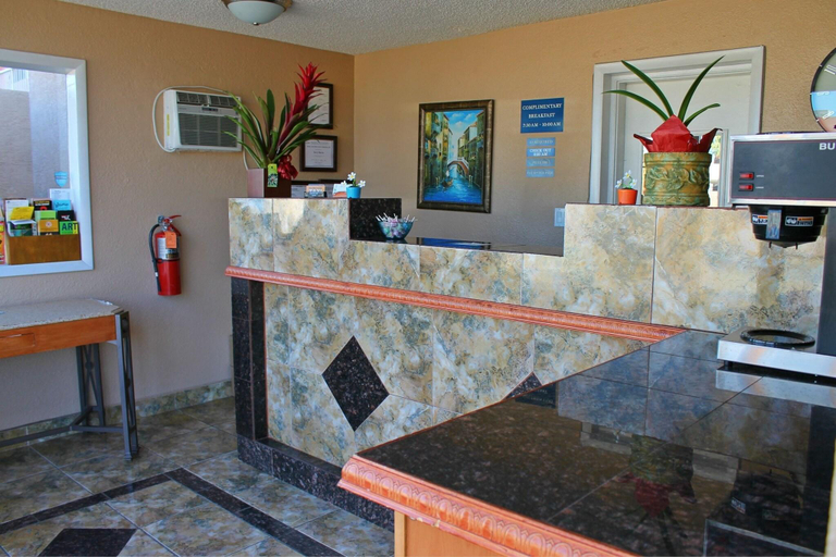Public Area 5, Stone Inn, Pima