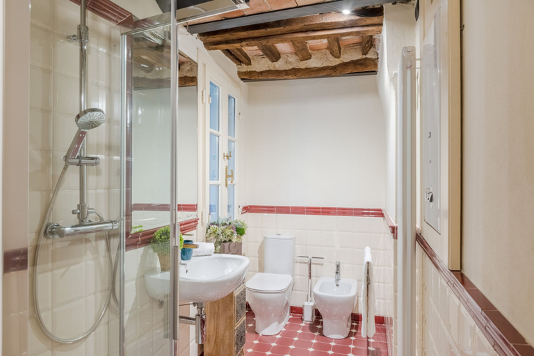 Room 3, Paolino View Apartment, Lucca
