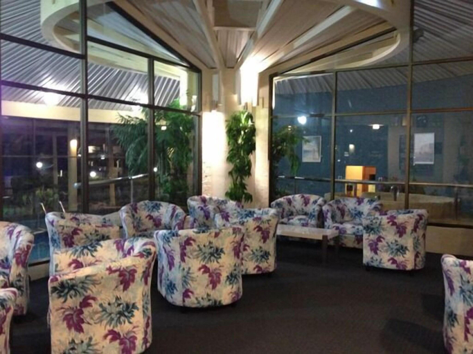 Food & Drinks, Silver Sands Resort, Mandurah
