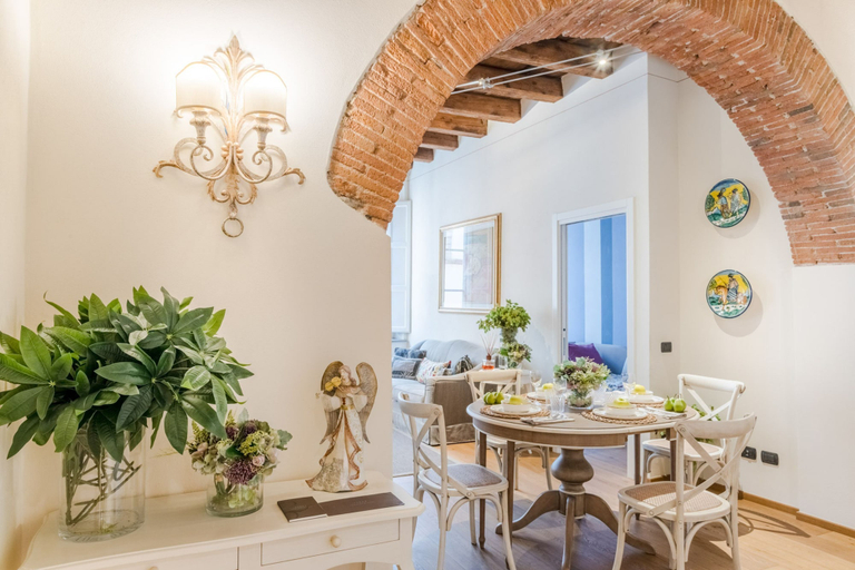 Room 5, Paolino View Apartment, Lucca