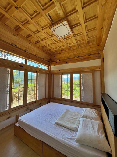 Bedroom 3, Jukrokjungsa hanokstay, Gurye
