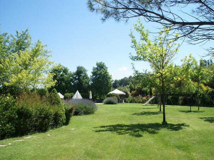 Others 4, Holiday Home in Montone with Pool, Perugia