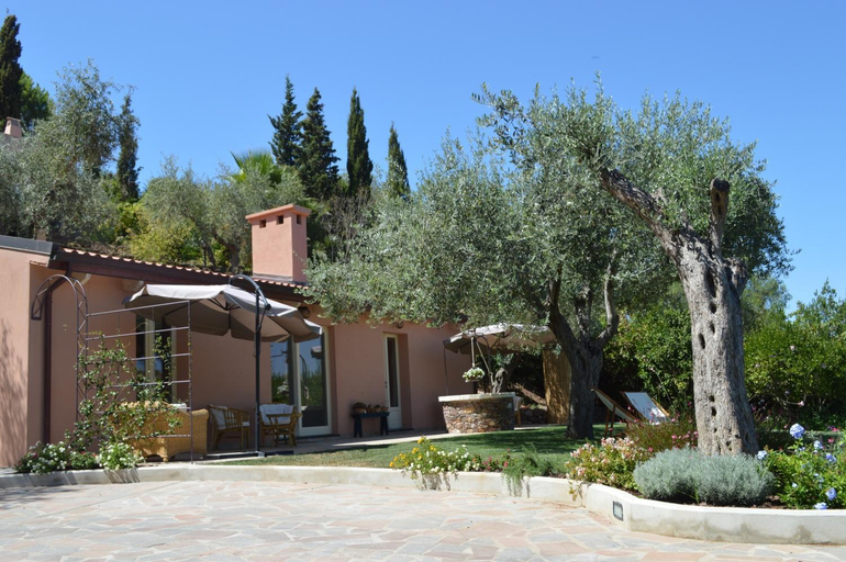 Others 3, B&B Kapi Country, Sassari