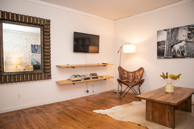 Room 5, Sunny Fully Furnished Studio in Chelsea, New York