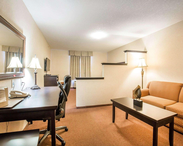 Others 5, Quality Inn & Suites Lethbridge, Division No. 2