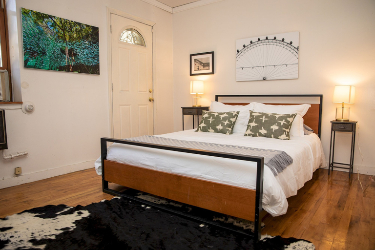 Room 3, Sunny Fully Furnished Studio in Chelsea, New York