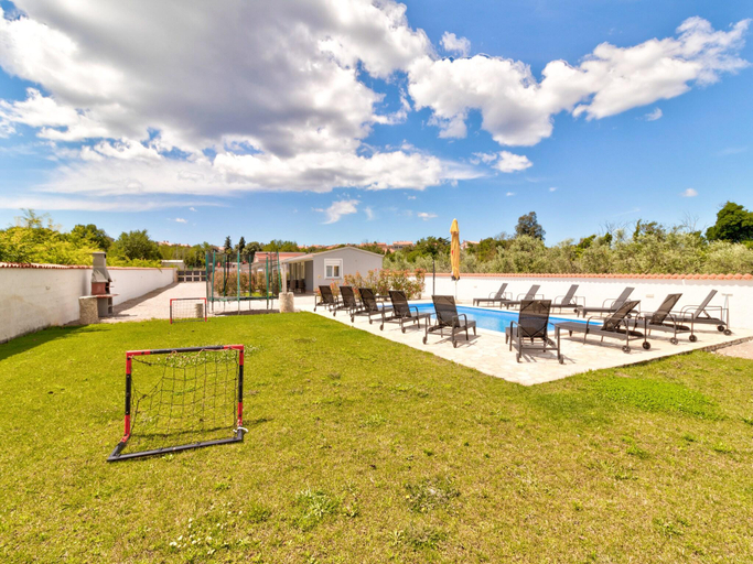 Sport & Beauty 4, Holiday Home in Banjole near Pula Beach, Medulin