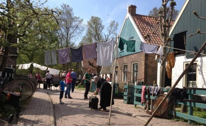 Others 4, 't Veldthuisje, Uitgeest