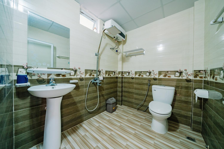 Bathroom, Windy Homestay, Cát Hải