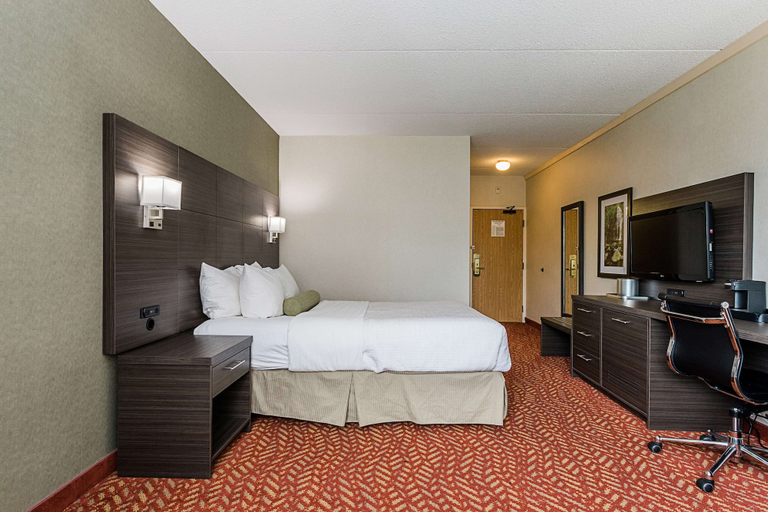 Bedroom 3, Best Western Inn On The Bay, Lake Hurron