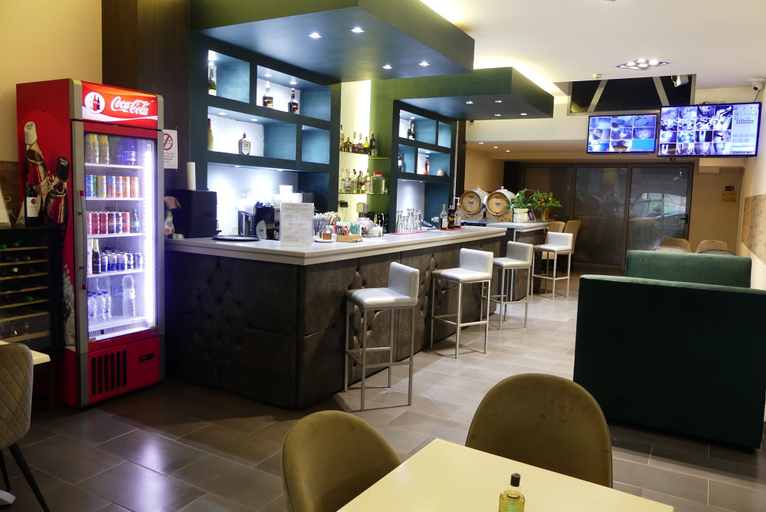 Food & Drinks 5, City Life Port Hotel, Crete