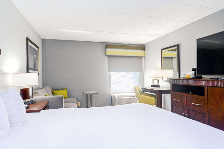 Bedroom 2, Hampton Inn Lexington Park, Saint Mary's