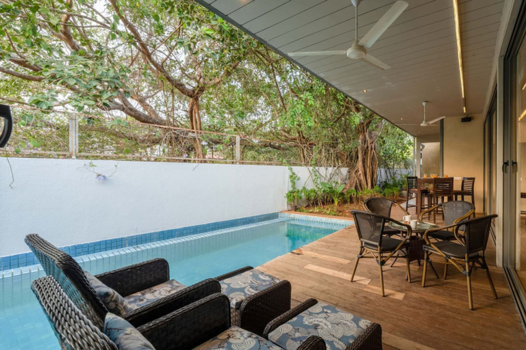 Room 5, Aster by Hireavilla - 3BR w Private Pool in Parra, North Goa