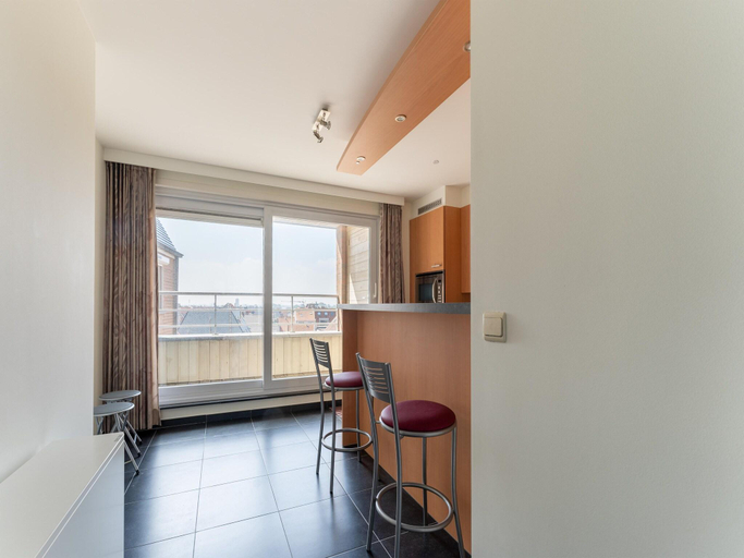 Others 4, Bright Coastal Stay in Bredene, West-Vlaanderen