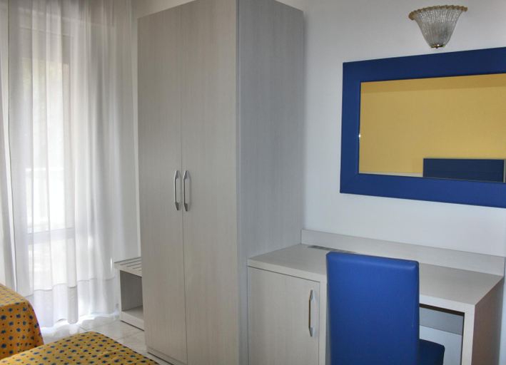 Others 4, Hotel Eraclea, Venezia