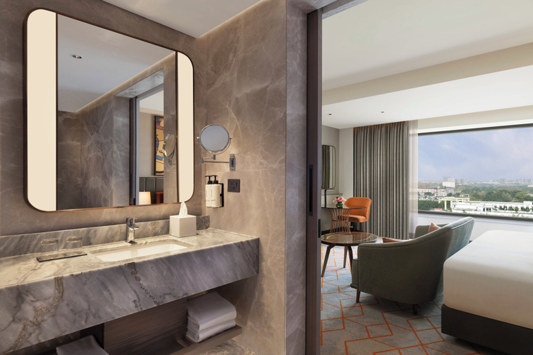 Bathroom 4, Crowne Plaza LUCKNOW by IHG, Lucknow