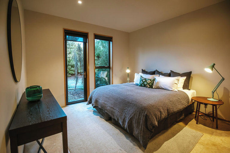 Bedroom 4, Aurum - Luxury Villa - Lake Views, Queenstown-Lakes