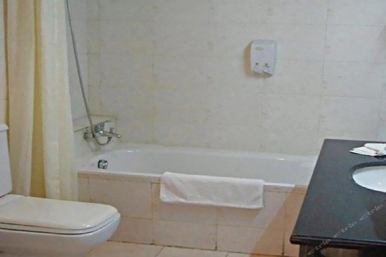 Bathroom 4, Rongjiang Hotel, Jieyang