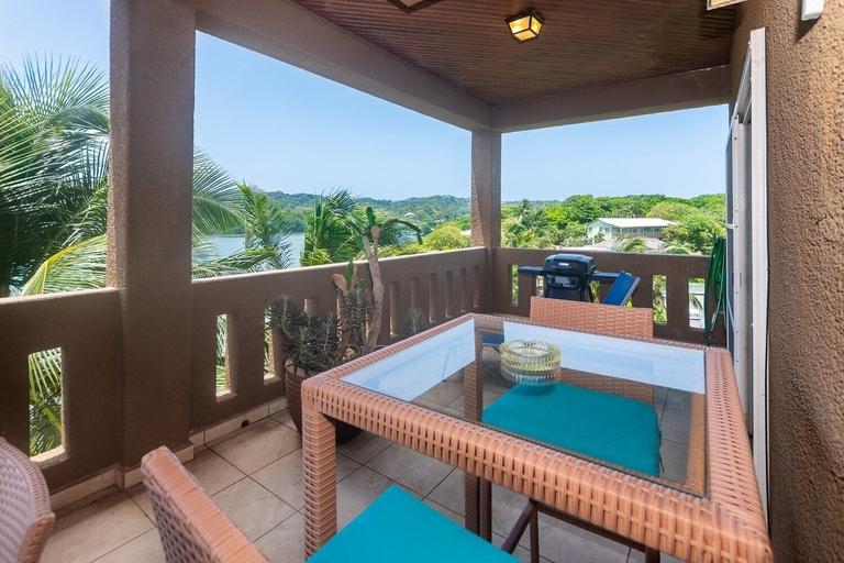 Others 4, Pelican Penthouse -mangrove Dock 3 Bedroom Home by RedAwning, Roatán