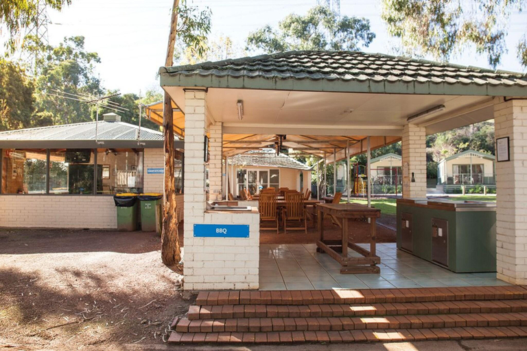 Food & Drinks, Crystal Brook Tourist Park, Manningham - East