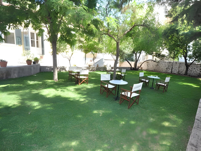 Others 4, Villa Levante, Bornova