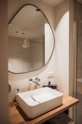 Bathroom 3, The Bakery, West-Vlaanderen
