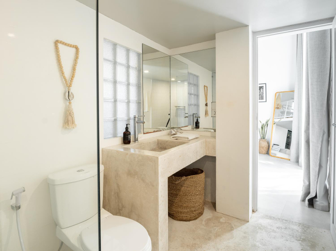 Bathroom 4, A.K.A Tropicana Loft Canggu, Badung