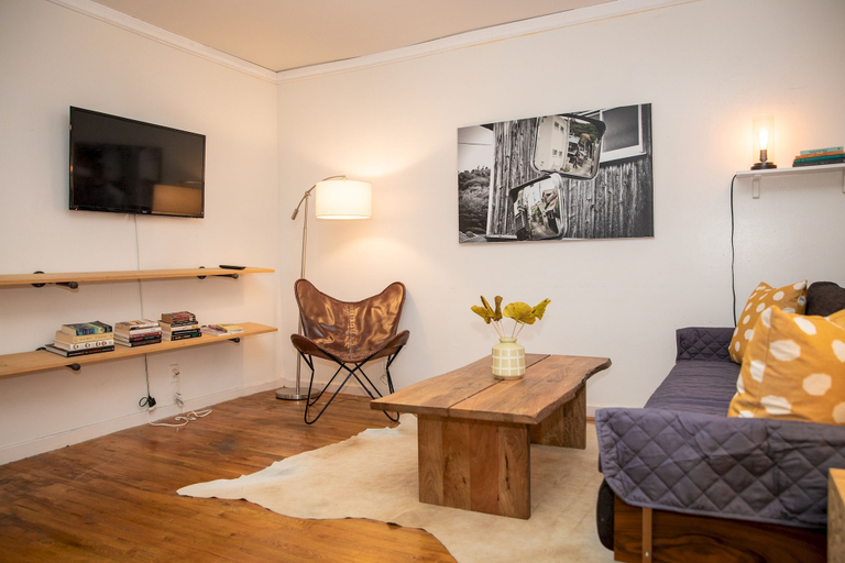 Room 4, Sunny Fully Furnished Studio in Chelsea, New York