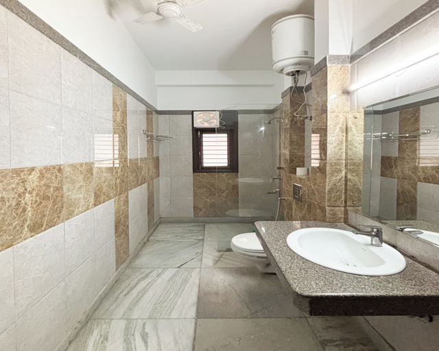 Bathroom 4, Housr 2 BHK Apartment Sector 39 Gurgaon, Gurgaon