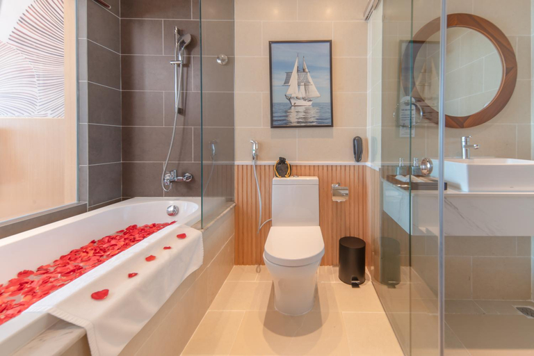 Bathroom 5, Starcity Bayfront Nha Trang Hotel, Nha Trang