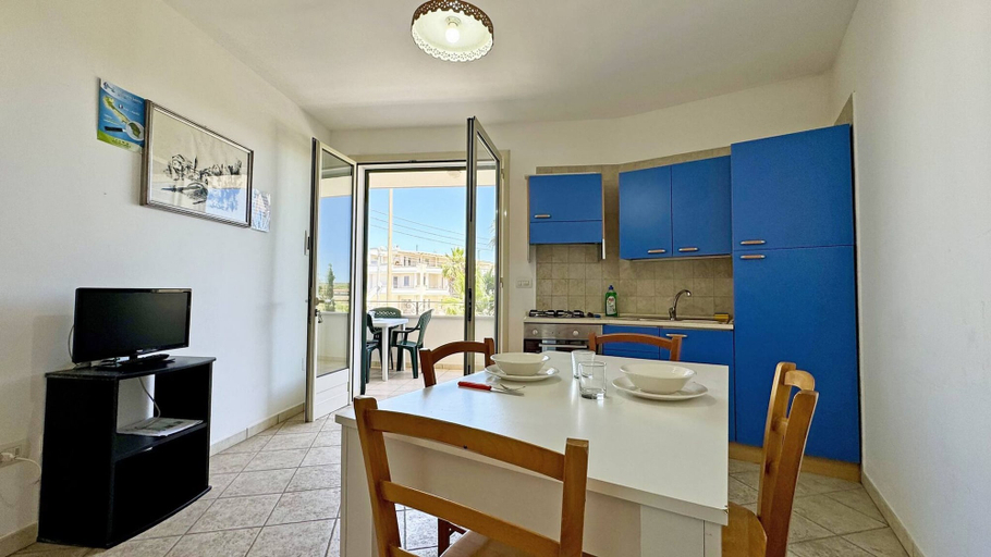 Room 3, App Lungolago 3 Places Near the Beach, Lecce