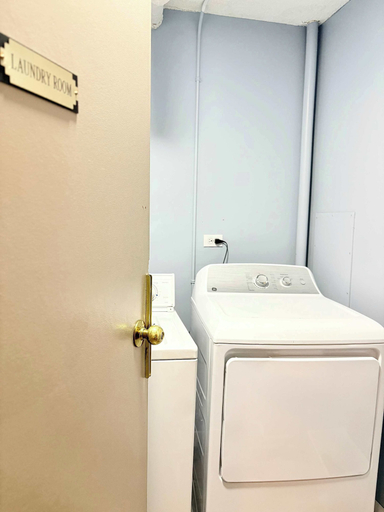 Bathroom, Stylish Downtown Condo near Rogers Place l Parking, Pool, Gym, Balcony & Kitchen, Division No. 11