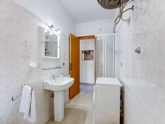 Others 4, Retreat in Cala Gonone, Nuoro
