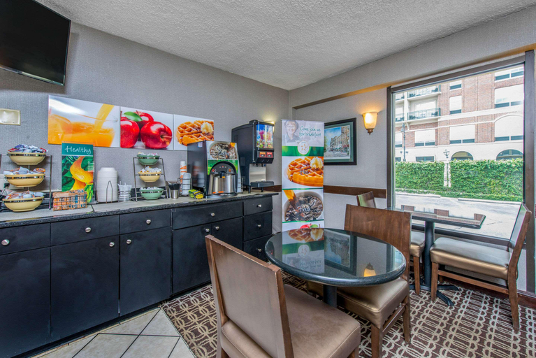 Food & Drinks 5, Quality Inn Savannah Historic District, Chatham