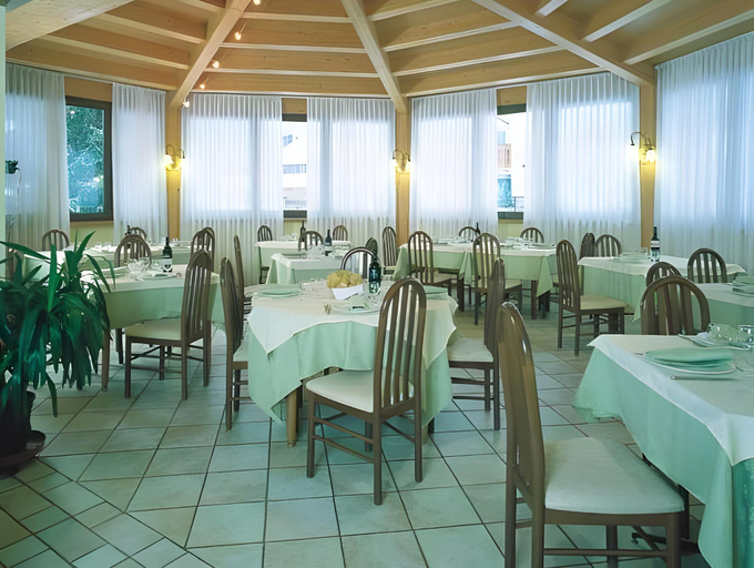 Food & Drinks 5, Hotel Rosa Alpina, Trento