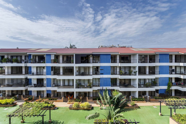 Room 5, Luxe 1bhk w Pool Sauna 1km to the Beach, North Goa