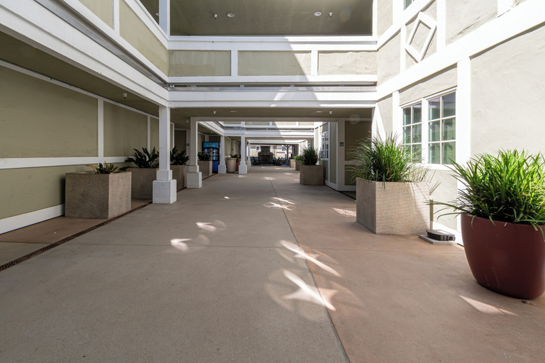 Exterior & Views 2, Carlsbad Inn Beach Resort, San Diego