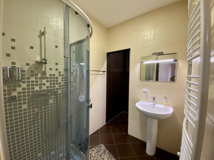 Bathroom 4, Sting Hotel & Apartments, Uzhhorods'kyi