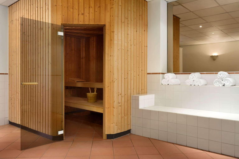 Bathroom 5, Ramada by Wyndham Amsterdam Airport Schiphol, Haarlemmermeer