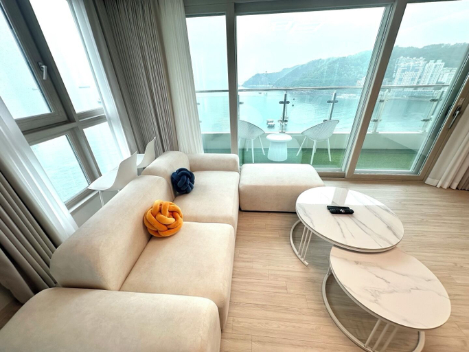 Others 4, THE DECEMBER STAY Busan Ocean Terrace, Seo