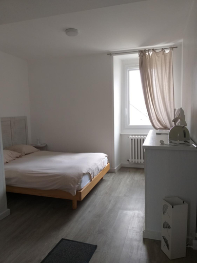 Bedroom 2, MANOIR ST YVES -Gite, Morbihan