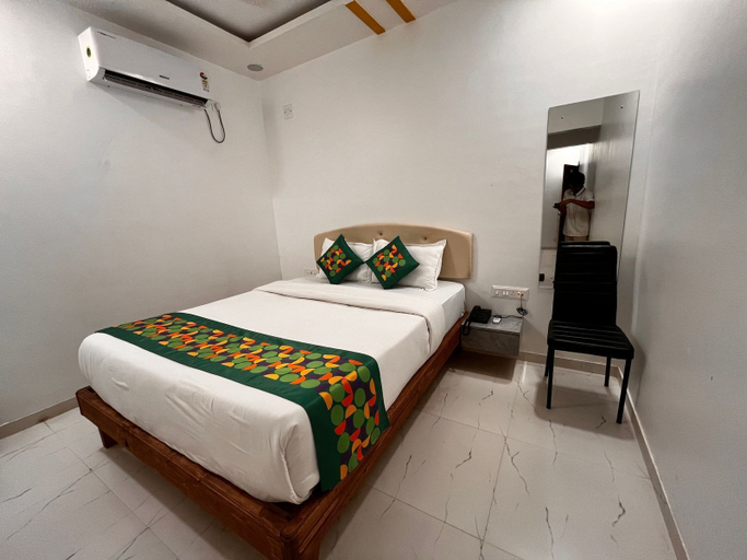 Bedroom 2, Hotel Aaditya Inn Tathawade, Pune