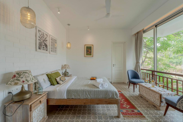 Room 4, El Rocio by Hireavilla - 2BR With Pool in Assagao, North Goa