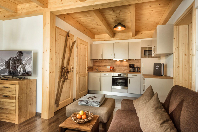 Public Area 2, Hagan Lodge, Liezen