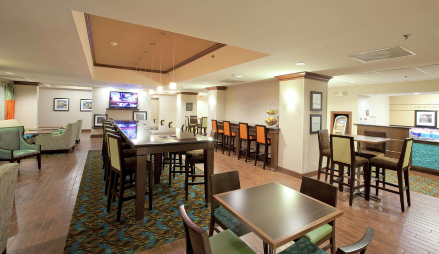 Food & Drinks 4, Hampton Inn Lexington Park, Saint Mary's